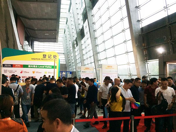 义乌常驻人口2017_2017年义乌淹死孩子(2)