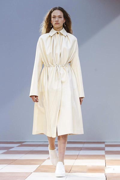 celine2015秋冬 穿白球鞋的现代女诗人-服装巴黎时装
