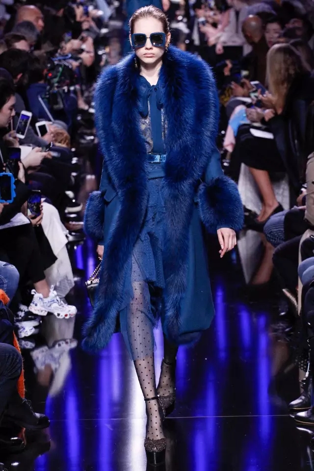 elie saab 17秋冬系列:蓝紫色的梦幻交响曲-服装巴黎时装周-服装设计