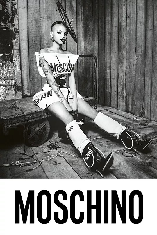 moschino 发布 2018 秋冬系列广告大片!