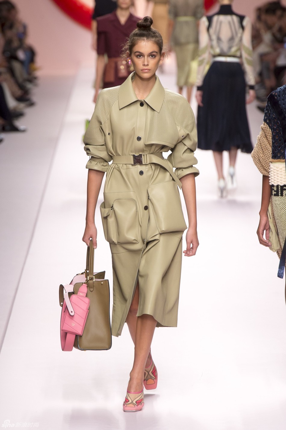 米兰时装周| fendi 2019春夏系列