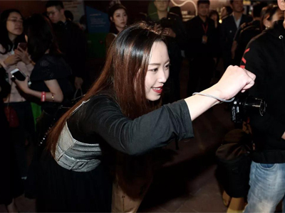 @地球上所有的摄影行家和街拍达人!广东时装周又要搞事情啦!