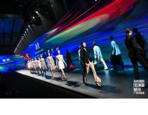 广州国际轻纺城“时尚源创平台”发布会担纲2022广东时装周-春季开幕大秀