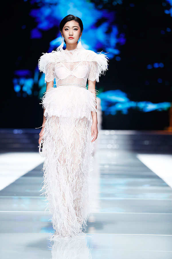 安莉芳引爆深圳内衣展开幕秀再掀时髦浪潮