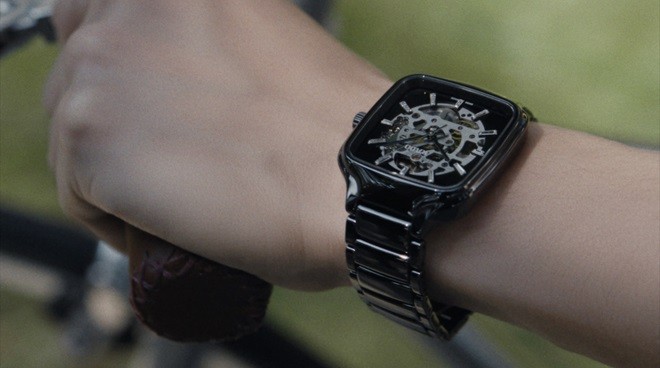 02 檀健次演绎真我系列镂空腕表.jpg