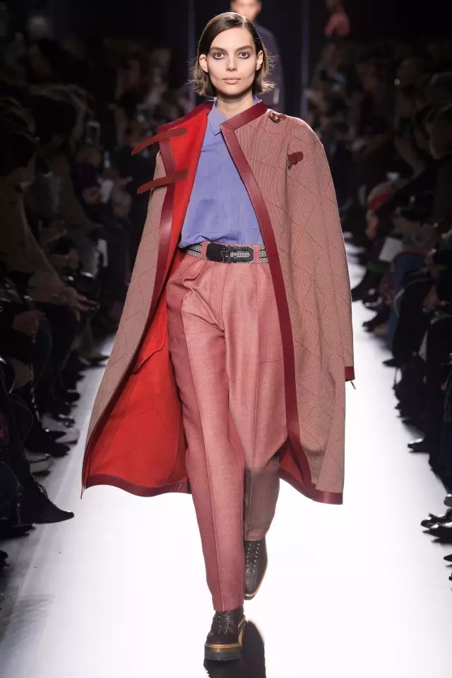 爱马仕 17秋冬系列:凌厉强势的马术女郎-服装巴黎时装周-服装设计网